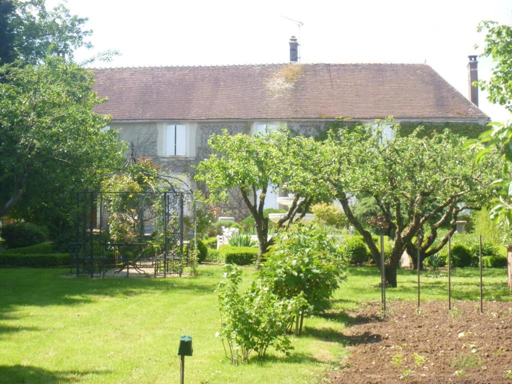 Chambre D'Hotes Le Val Du Chapelain Bed & Breakfast Montigny-la-Resle Dış mekan fotoğraf